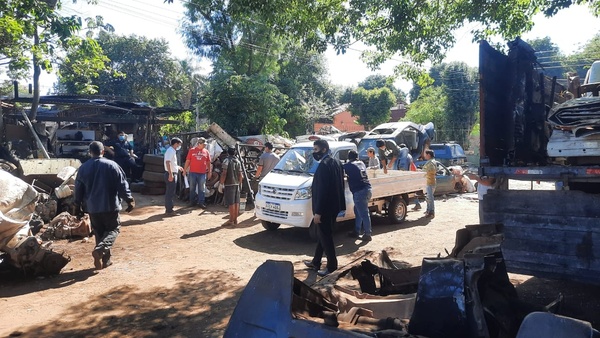 Clausuran chatarrería clandestina en Fernando de la Mora - Megacadena — Últimas Noticias de Paraguay