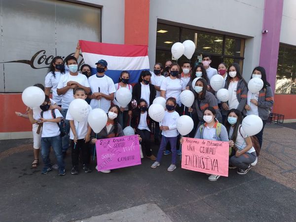 Itauguá: caminata por la inclusión de personas no videntes - Nacionales - ABC Color