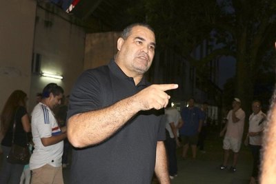 Crónica / "Qué lindo es hacer el amor con una mujer y no con un trava", he'i Chila y explotó todo
