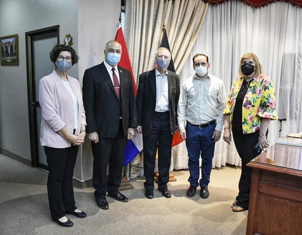 VISITA PROTOCOLAR DEL EMBAJADOR DE LA REPÚBLICA FEDERAL DE ALEMANIA EN PARAGUAY AL GOBERNADOR DE ITAPÚA - Itapúa Noticias