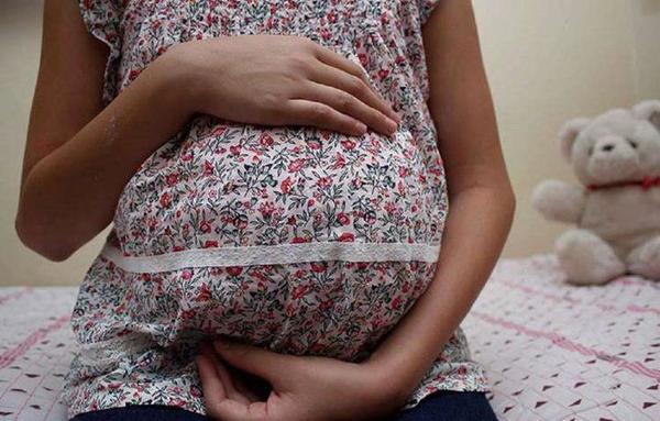 Concepción: niña indígena dio a luz a mellizas prematuras