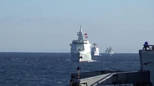 Japón critica la “muestra de fuerza” sin presedentes que realizaron China y Rusia | Ñanduti