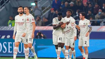Milan asalta el liderato y frustra a un Bolonia estoico