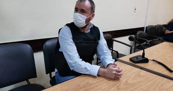 La Nación / Ratifican prisión de acusado por megacarga de cocaína incautada en puerto de Villeta