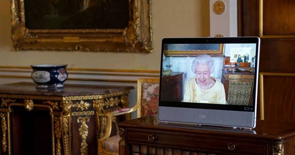La Nación / La reina Isabel II renuncia “a su pesar” a participar en la COP26
