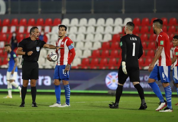 Árbitros argentinos para los partidos de la Albirroja ante Chile y Colombia