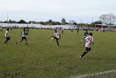 Campeonato de la Liga Yacyretá de Fútbol se inicia el 14 de noviembre - Fútbol - ABC Color