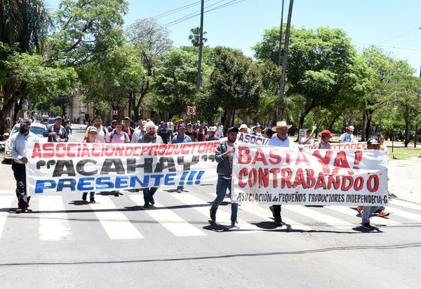 Productores aceptaron cuarto intermedio para tratar contrabando