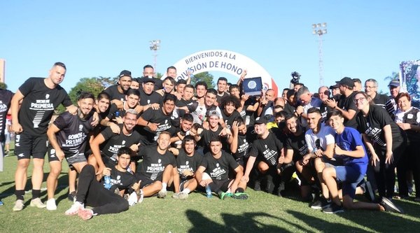 Crónica / Tacua puso “primera”, goleó y logró ascenso