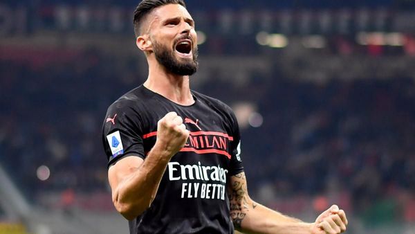 Milan derrota al Torino y vuelve a la cima italiana