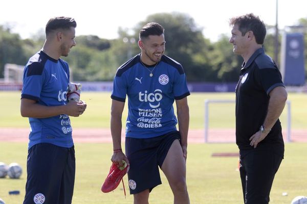 Los mellizos albirrojos se juntan en Ypané - Selección Paraguaya - ABC Color