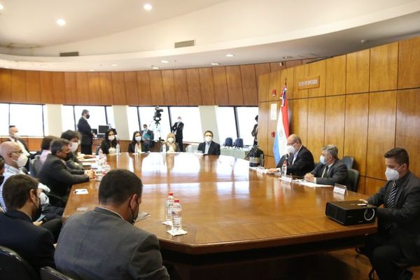 Proponen centralizar regulación de juegos de azar en proyecto de ley - Nacionales - ABC Color