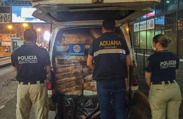 Incautación de pollos: Rescatan a choferes frente a los policías