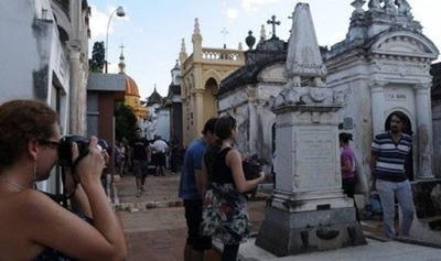 Diario HOY | Invitan a tour por la necrópolis de Asunción este sábado