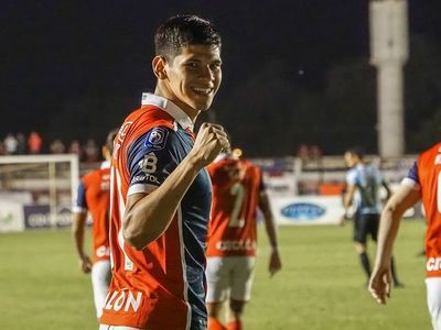 Francisco Arce, el dilema del doble 9 y la presión de Robert Morales - Cerro Porteño - ABC Color