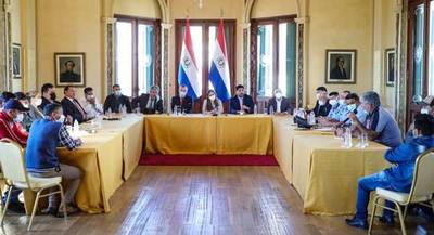 Reforzarán controles en los puntos de comercialización de productos ingresados de manera ilegal al país