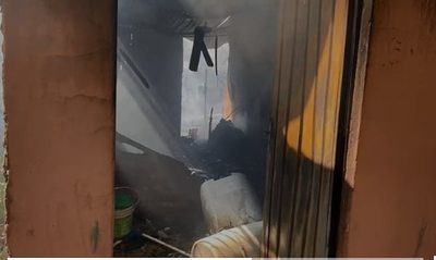 Otro incendio: esta vez, una casa en barrio San Cayetano de Asunción - Nacionales - ABC Color