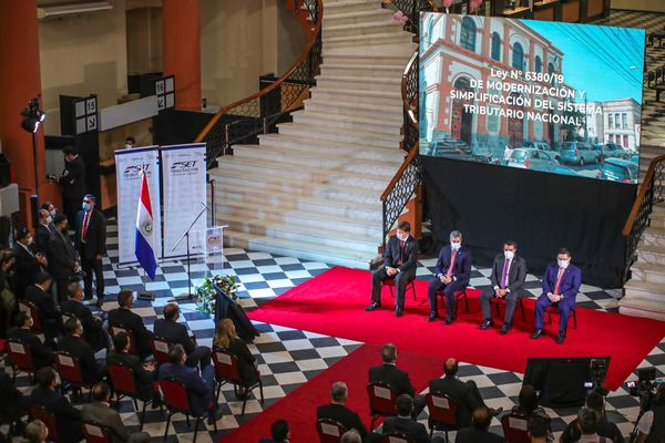 La SET lanzó el primer Instituto Técnico Superior Tributario