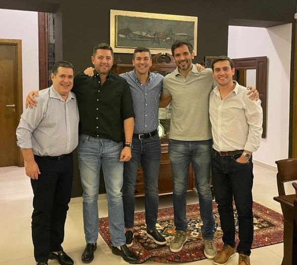 Honor Colorado busca fichar a Roque en su equipo político