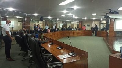 Concejales frustran otra interpelación a Nenecho dejando sesión sin quórum | Noticias Paraguay