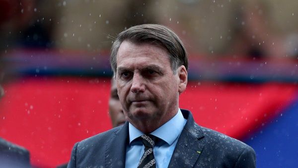 Bolsonaro califica de "payasada" las acusaciones en su contra