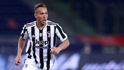 Investigan a Juventus y Napoli por ganancias de capital ficticias