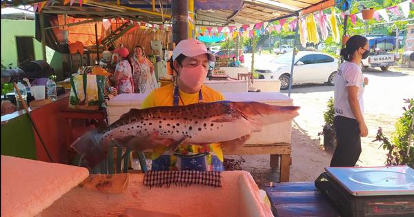 Pescados con precios bajos, tras el aumento del nivel del río