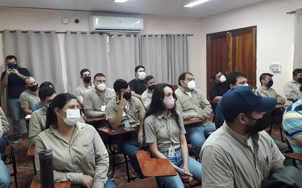ANDE inició el Curso de Formación de Electricistas de Distribución