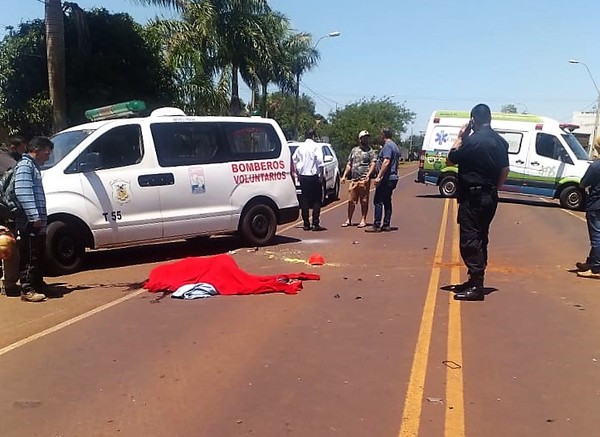 Choque fatal entre MOTO y un CAMION en Santa Rita