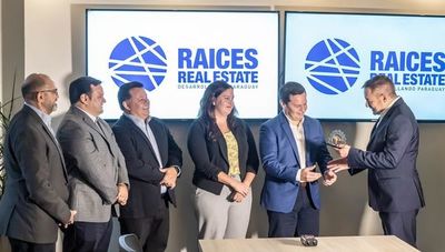 Raíces Real Estate recibe reconocimiento internacional - Empresariales - ABC Color