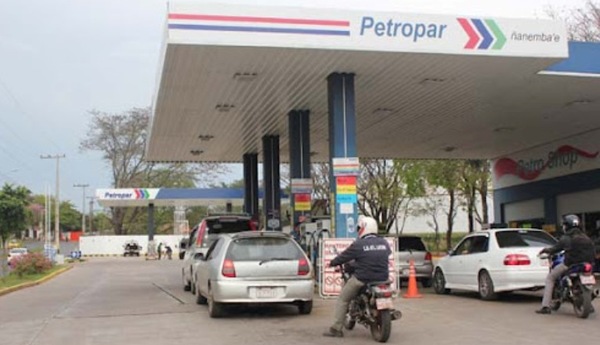 Instan a Petropar a adoptar medidas para estabilizar precio de combustibles