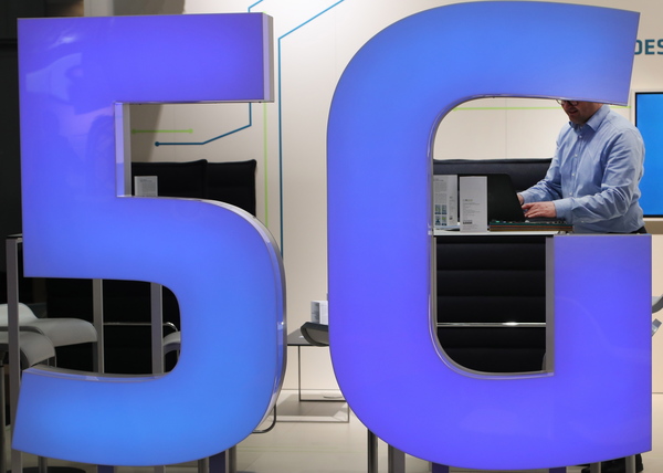 Quince empresas disputarán subasta de concesiones para operar el 5G en Brasil - MarketData