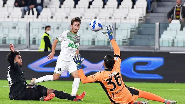 Sassuolo gana a Juventus y le deja a 13 puntos del liderato