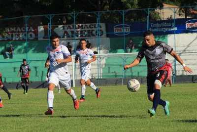 Futbolista de Iteño asegura que fue “orden de arriba” que jueguen solo juveniles - Megacadena — Últimas Noticias de Paraguay