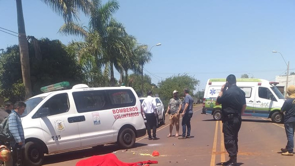 Crónica / Menor manejaba una moto y fue a parar por una camioneta