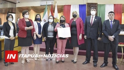 PRIMER CONGRESO DE MUJERES LÍDERES Y POLÍTICAS DEL PARAGUAY CAMINO AL 2023 EN ENCARNACIÓN. - Itapúa Noticias
