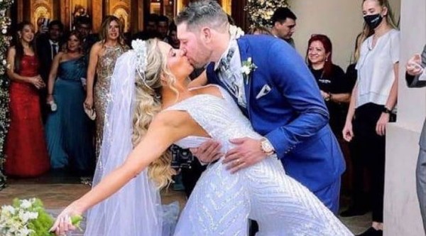 No creerás en cuánto fue valuado el vestido que lució en su boda la socialité “Gigi” Madelaire Gubetich bordado con más