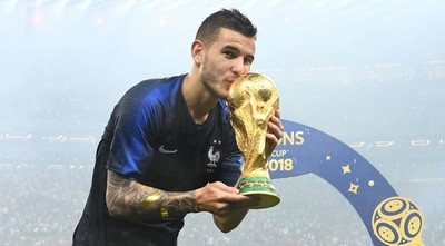Suspenden el encarcelamiento del futbolista Lucas Hernández