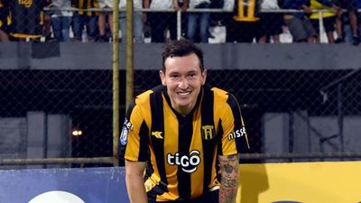 Fer Fer ahora pateará penales