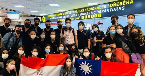 La Nación / Viajaron a Taiwán 37 estudiantes sobresalientes