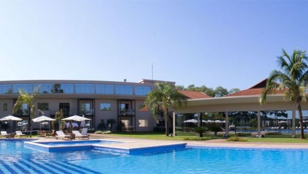 Modo vacaciones: Awa Resort Hotel ofrece deporte y naturaleza a orillas del lago Quiteria