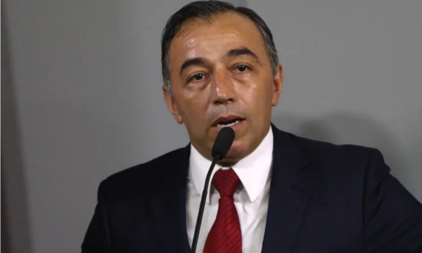 Ministro Anticorrupción afirma que ya presentó denuncia contra funcionarios “contaminados” de la institución