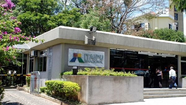 Consejero de Itaipú dice que tarifa de energía se definiría en diciembre