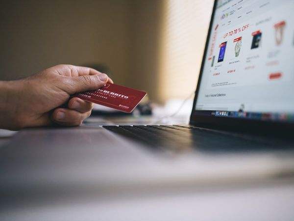Ejecutivo veta parcialmente la ley de transacciones electrónicas - ADN Digital