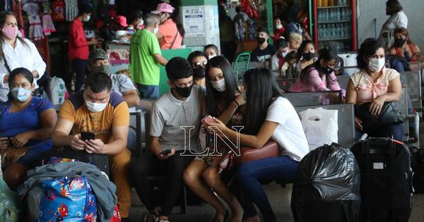 La Nación / “Es momento de que la gente tome conciencia, que se vacune”, afirma Martínez