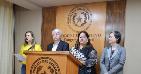 La Nación / Legisladores de la oposición piden a consejeros de Itaipú defender intereses de Paraguay