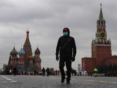 Rusia inició el nuevo confinamiento con otro doble récord de muertes y contagios de COVID-19