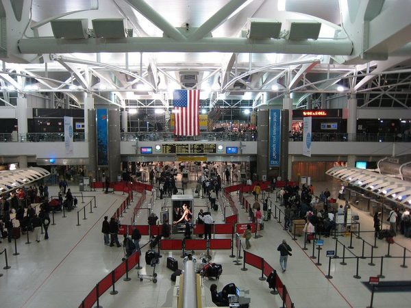 Pasajeros deberán contar con esquema completo de vacunación contra el Covid-19 para ingresar a Estados Unidos