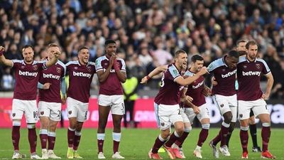 Multimillonario checo negocia compra de parte del West Ham