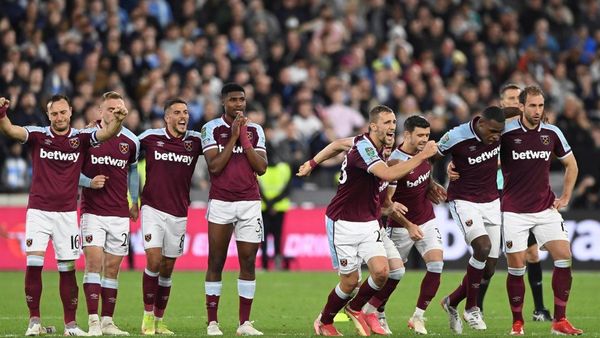 Multimillonario checo negocia compra de parte del West Ham